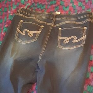 ⭐ Bundle & Save ⭐Dark wash boot cut jeans